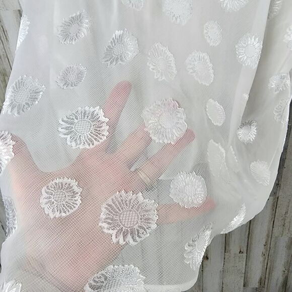 Cato Floral Mesh Tank Top White Size 26-28 - Picture 6 of 9